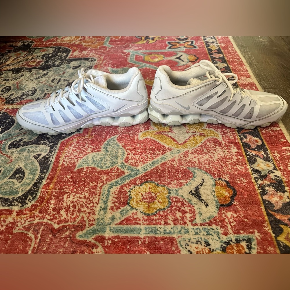 Nike Reax tennis shoes